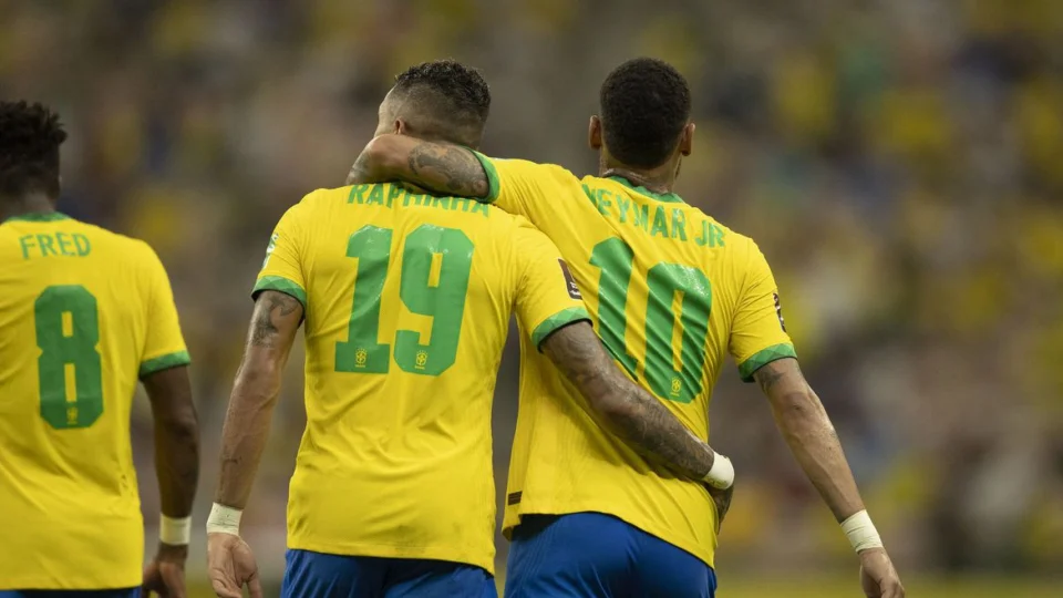 Eliminatórias: com brilho de Neymar e Raphinha, Brasil goleia Uruguai