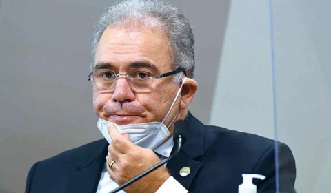 Novo teste de Queiroga para Covid-19 dá positivo e ministro da Saúde continua em Nova York