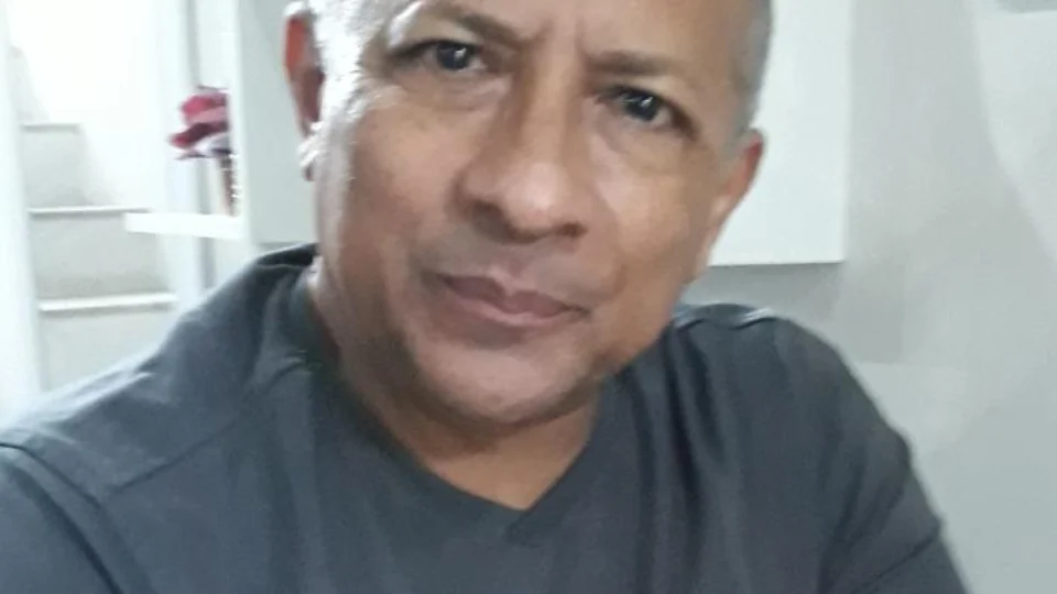 Mulher procura esposo que desapareceu há 8 dias em Manaus