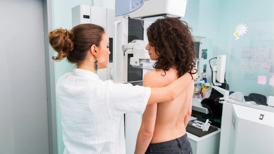 Número de mamografias tem queda de 30,63% em primeiro ano da pandemia no AM