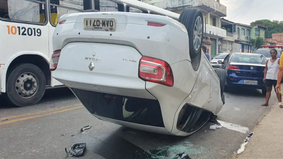 Veja vídeo; Funcionário Público deixa carro em oficina e recebe informações de estar envolvido em acidente