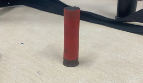 Veja vídeo; Foragido é preso pela 30° Cicom com arma caseira no Jorge Teixeira