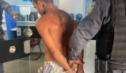 Foragido é preso pela 30° Cicom com arma caseira no Jorge Teixeira; Veja vídeo