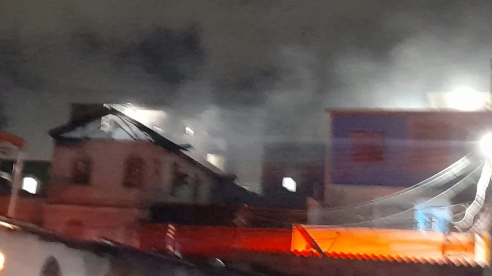 Vídeos do incêndio em casa de idosos no Vila da Prata