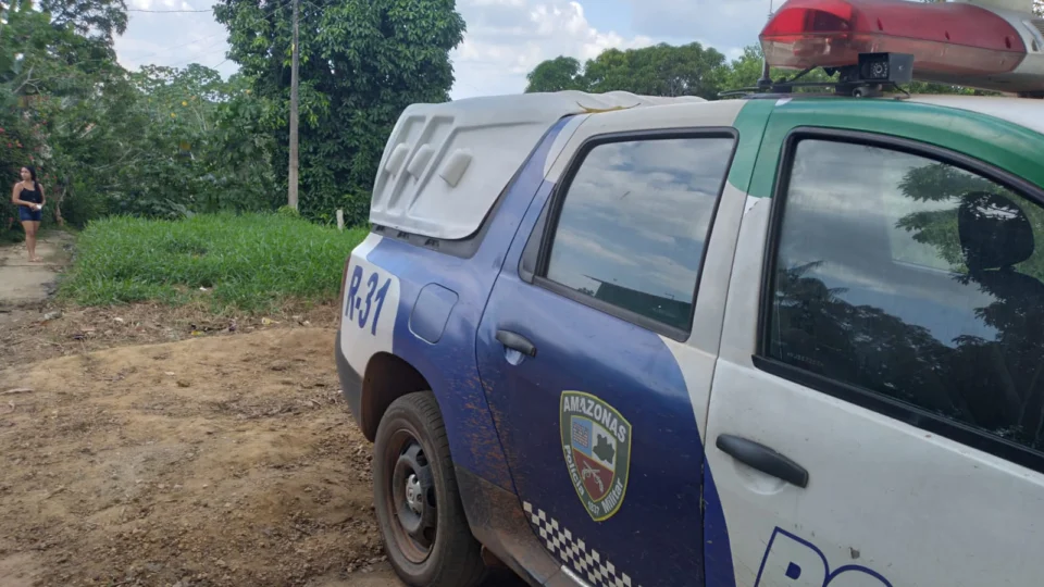 Homem é encontrado com vários tiros na cabeça em área de mata; Veja vídeo!