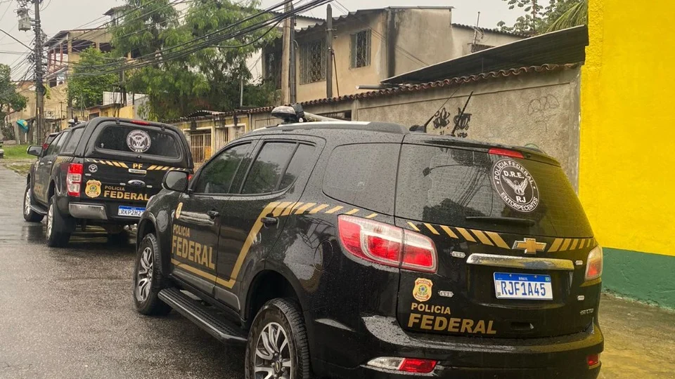 Operação contra tráfico internacional de drogas no Macapá cumpre mandados no AM