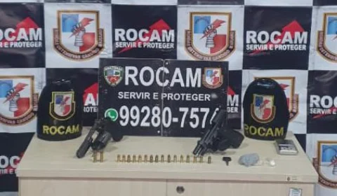 Veja vídeo! Dupla é presa pela Rocam com armas, drogas e munições no Alfredo Nascimento;
