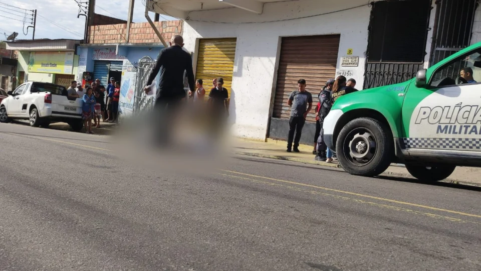 Empresário é vítima de latrocínio ao negar entregar aparelho celular, em Manaus