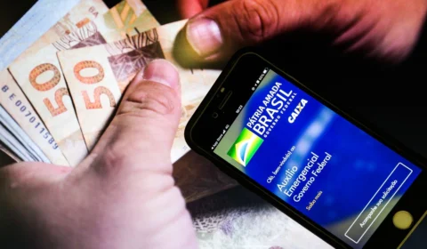 Caixa começa a pagar parcela de junho do Auxílio Brasil