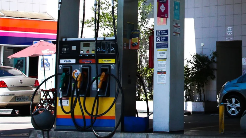 Gasolina aumenta em Manaus após reajuste e fica a 7,19 nesta quinta-feira (10)