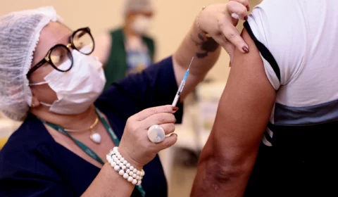 Manaus e outras cinco capitais realizam Megavacinação contra a Covid-19 neste sábado (20)