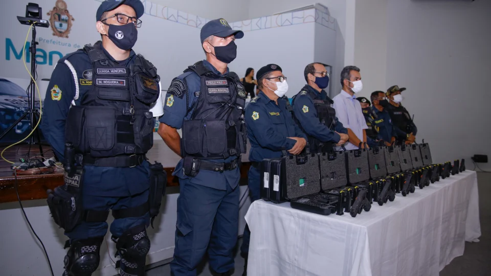 Concurso é anunciado durante entrega de equipamentos para Guarda Municipal em Manaus