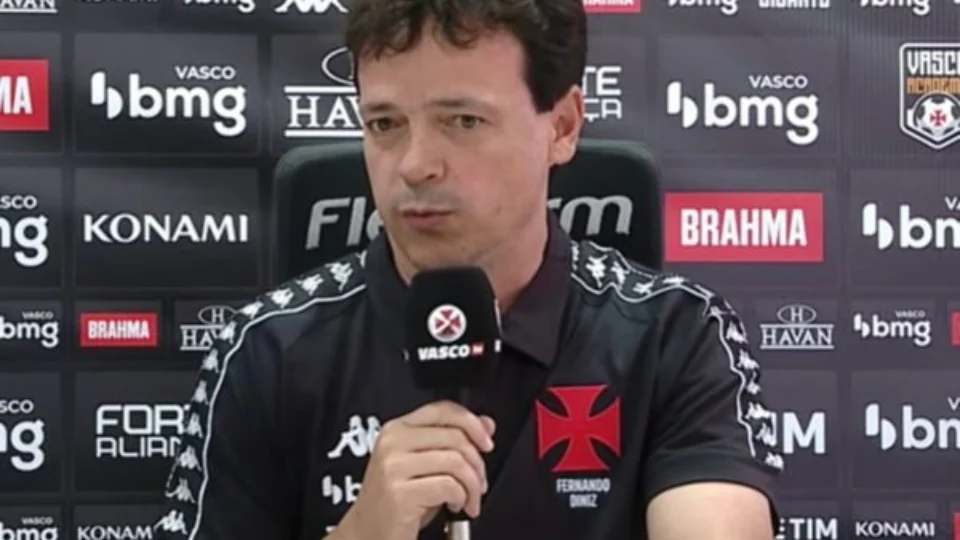 Vasco anuncia saída do técnico Fernando Diniz