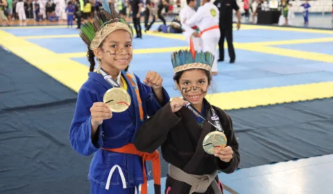 Irmãs indígenas conquistam ouro em campeonato de jiu-jitsu em Manaus