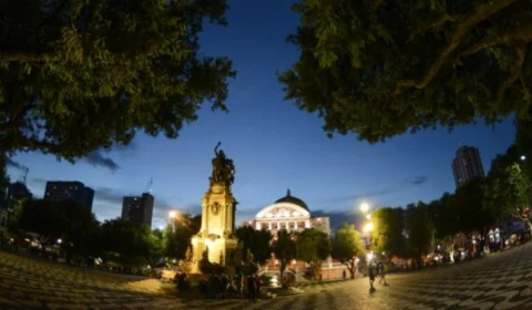 Largo de São Sebastião recebe decoração de Natal neste domingo (28)