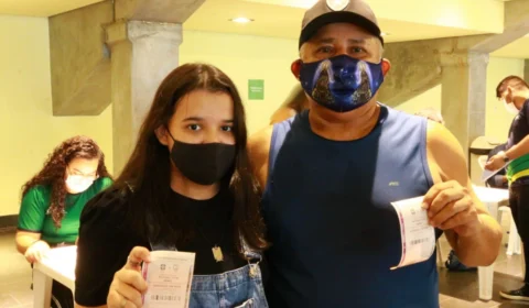 Ingressos da campanha ‘Vacina Premiada’ começam a ser entregues  para jogo da seleção feminina