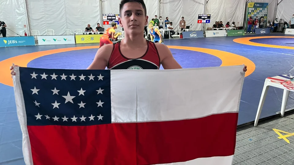 Jogos Escolares: lutador da rede estadual conquista 2º medalha de ouro no Rio de Janeiro