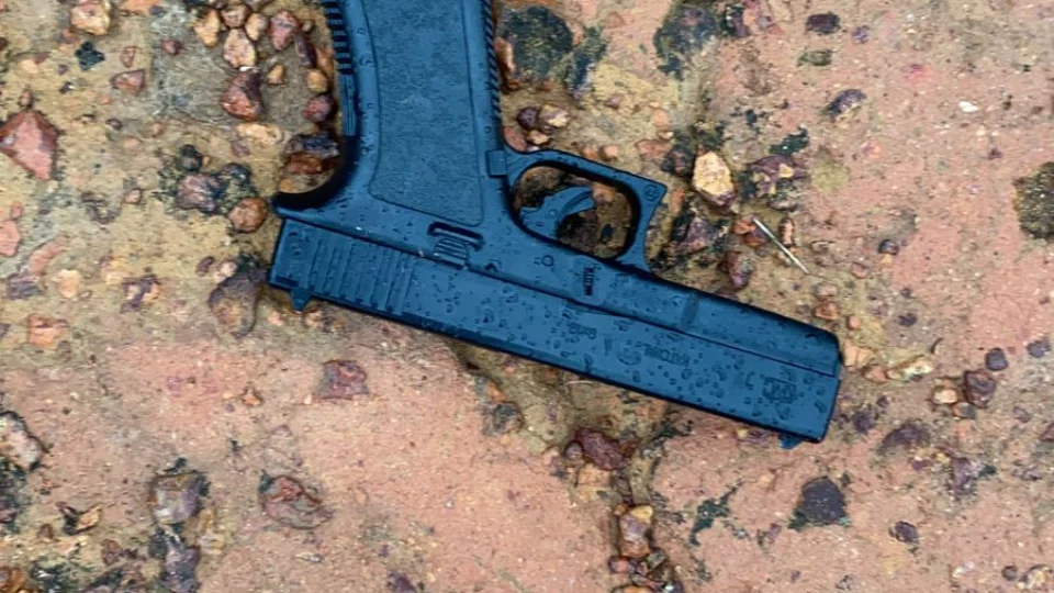 Após cometer assaltos com arma falsa e moto roubada, homem é  preso no Santo Agostinho; VÍDEO