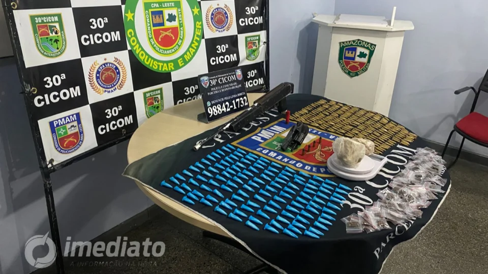 Dupla atira contra a PM e acaba presa com drogas e armas no Valparaiso