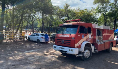 Homem bate a cabeça e desaparece em cachoeira no Iranduba