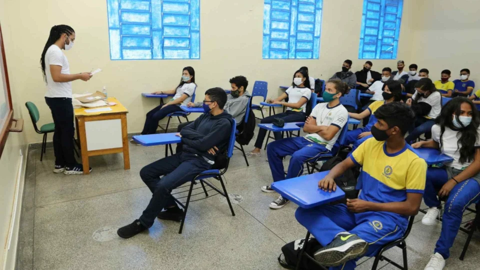 Prova do Saeb começam a ser aplicadas em Escolas da rede pública estadual