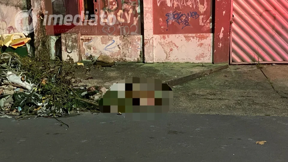 IMAGENS FORTES – Vídeo mostra restos mortais encontrados em rua do Mutirão