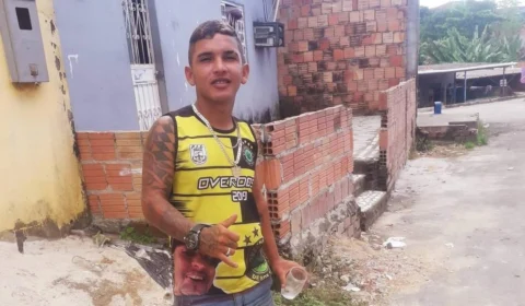 Matou para não pagar dívida de 100 reais e está foragido