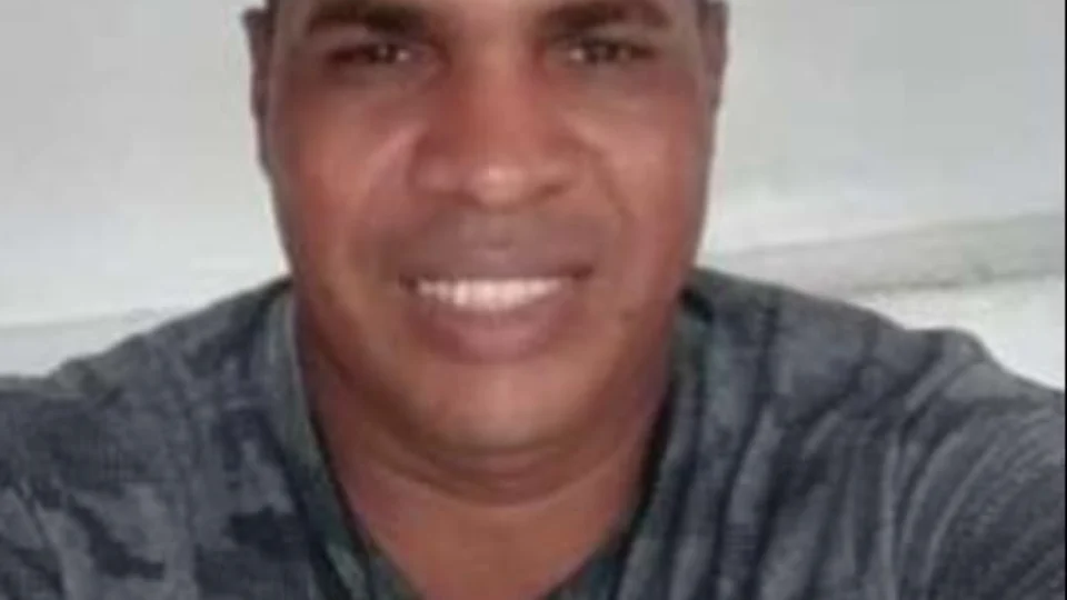 Homem desaparece ao sair para trabalhar em loja de doces em Manaus