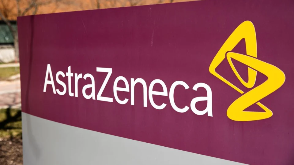 Estudo indica que terceira dose da AstraZeneca protege contra Ômicron