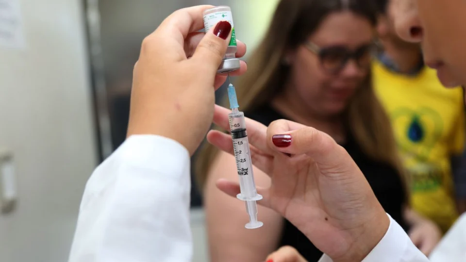Campanha contra influenza e sarampo conta com 170 postos de vacinação a partir desta segunda
