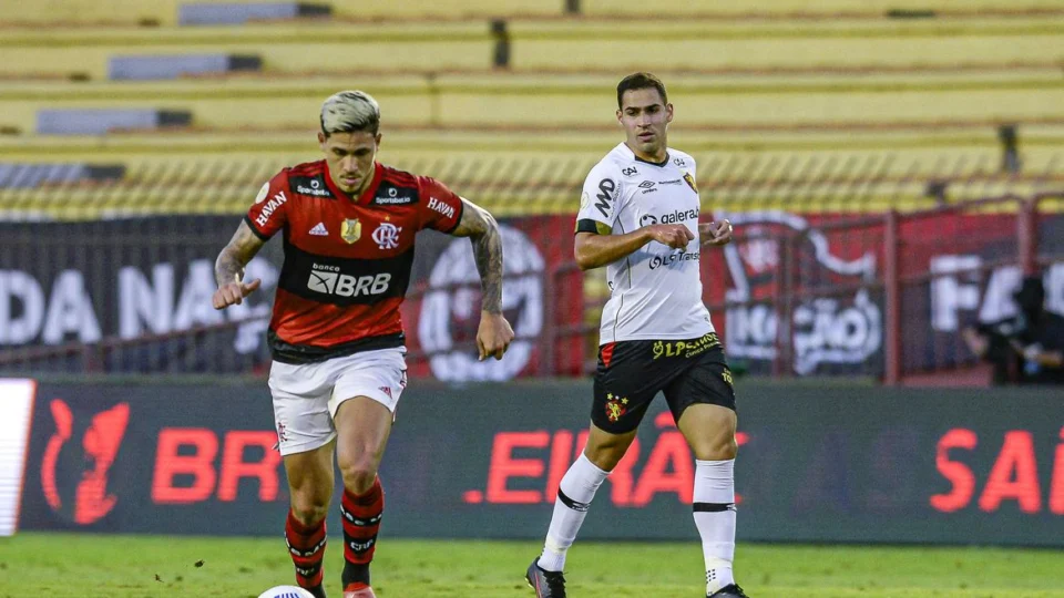 Flamengo e Sport se enfrentam na noite desta sexta (3) em mais uma rodada do Brasileirão