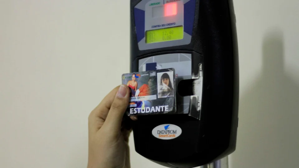 Alunos da rede pública terão “Passe Livre” em 2022 no transporte coletivo