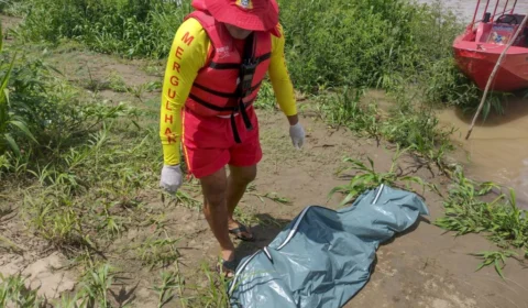 Homem é encontrado em estado de decomposição em rio do Amazonas