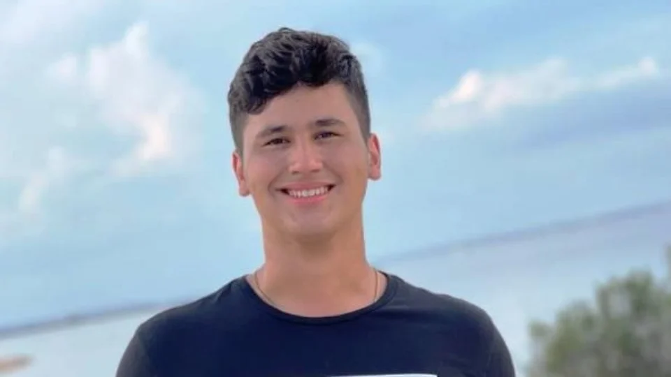 Cantor Lorenzo Fortes estreia 2022 com Luau do LF