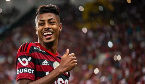 Flamengo x Botafogo segue paralisado por causa da chuva