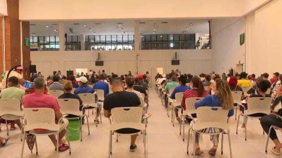 População vai em massa ao Vasco Vasques para testagem contra a Covid-19