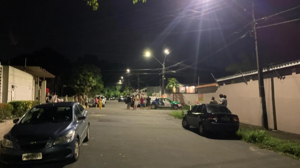 Homem é assassinado a facadas dentro de condomínio em Manaus