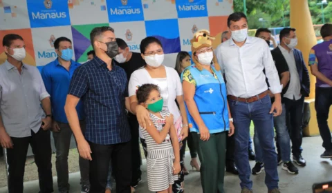 Governador Wilson Lima acompanha início da vacinação contra a Covid-19 de crianças de 5 a 11 anos