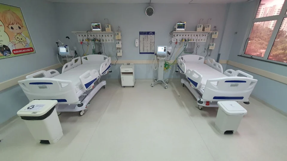 Internações por Covid-19 reduzem 87% e óbitos caem 98% no Amazonas em relação a 2021