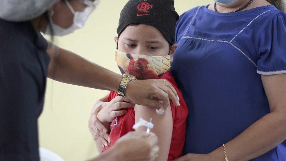 Prefeitura amplia vacinação para novos grupos de crianças nesta segunda-feira, (24); Saiba Mais