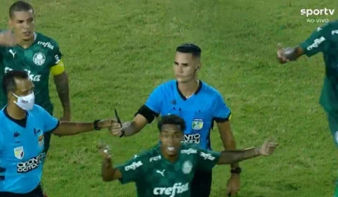 Após invasão e faca em campo, Palmeiras vence o São Paulo e está na final da Copinha