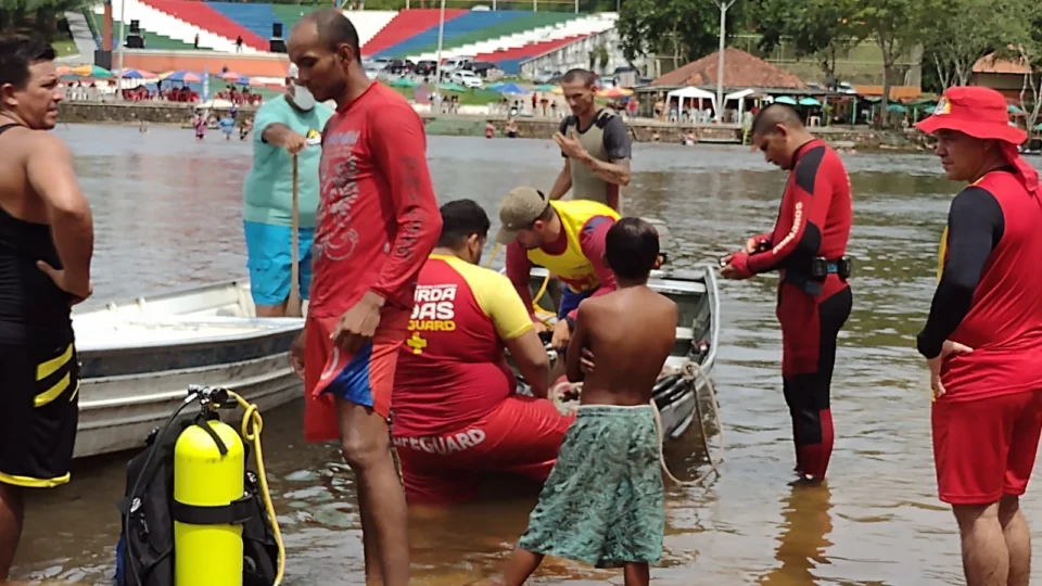 Adolescente se afoga após cair de bóia em balneário no Rio Preto da Eva