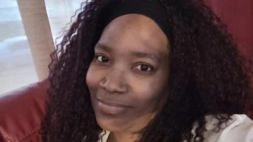 Família abre caixão durante velório e encontra corpo de outra pessoa