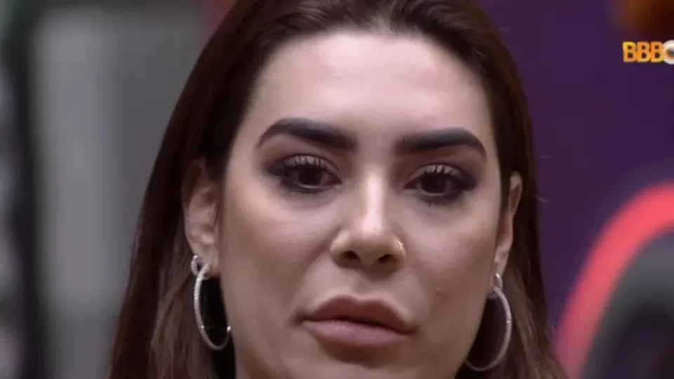 Naiara Azevedo ameaça sair do ‘BBB22’; “Tentando ser forte”