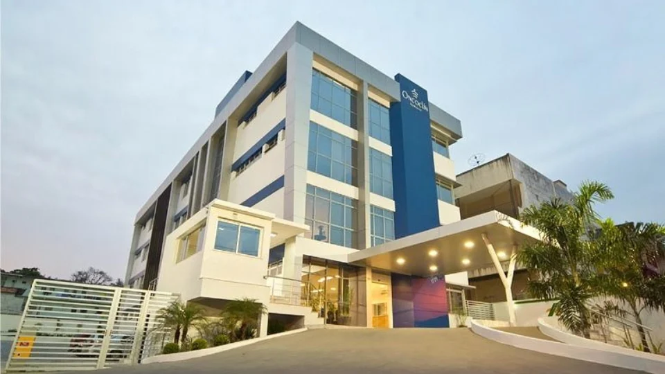 Tratamento pioneiro contra Covid-19 para pacientes de risco é realizado em Manaus, na Oncoclin