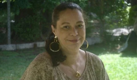 “Não é porque morreu que virou santo”, diz filha de Olavo de Carvalho sobre a morte do pai