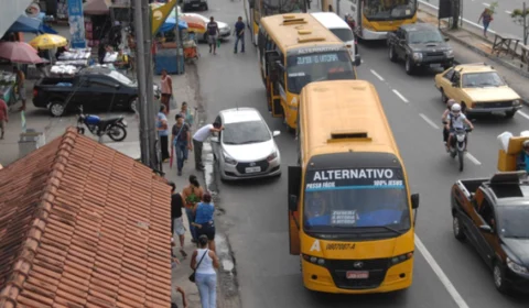 Após morte de mototaxista, veículos do transporte alternativo passam por fiscalização em Manaus 
