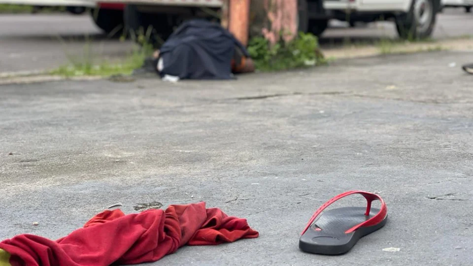 Morador de rua é encontrado morto na  Avenida Max Teixeira