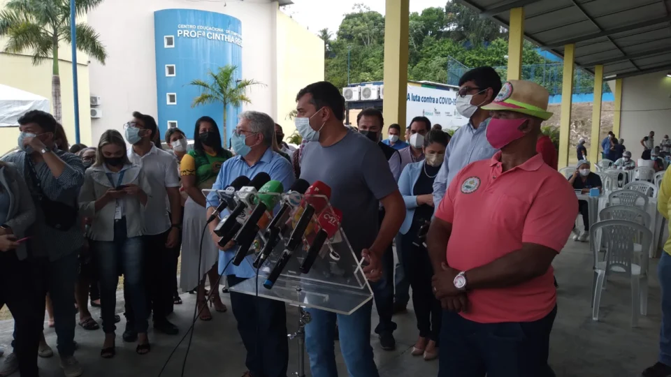 Governador anuncia que Carnaval fora de época pode acontecer em abril; entenda