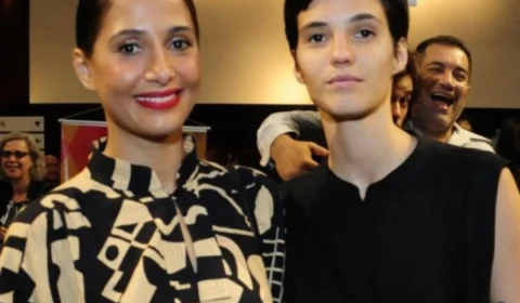 Ex-namorada de Camila Pitanga é levada para delegacia por fazer topless em praia